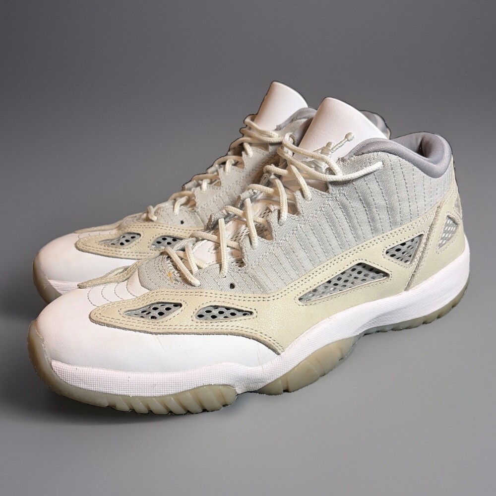 Air Jordan 11 Retro Low IE “Light Orewood Brown” Size 12 Euc